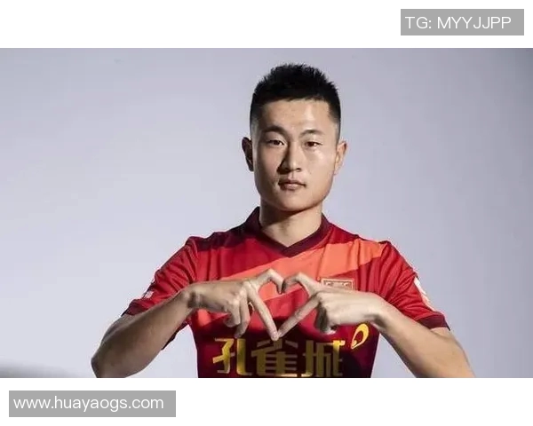 武汉足球新星崛起 聚焦本土球员在国内外赛场的表现与未来发展